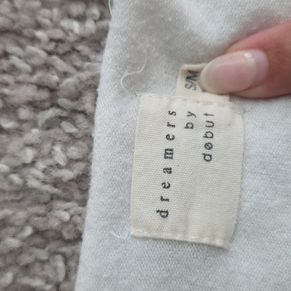 Debut White V-Neck Sweater Classic Lightweight Knit - Picture 3 of 4